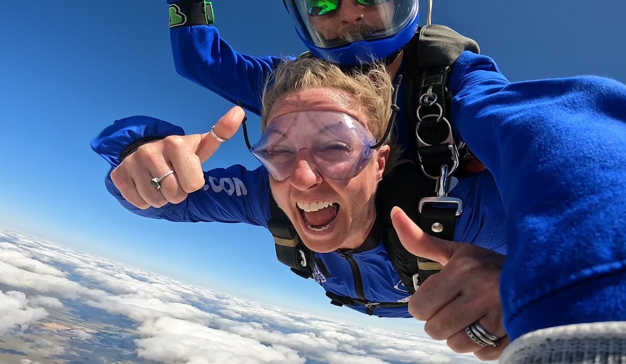 charity skydive - Amy