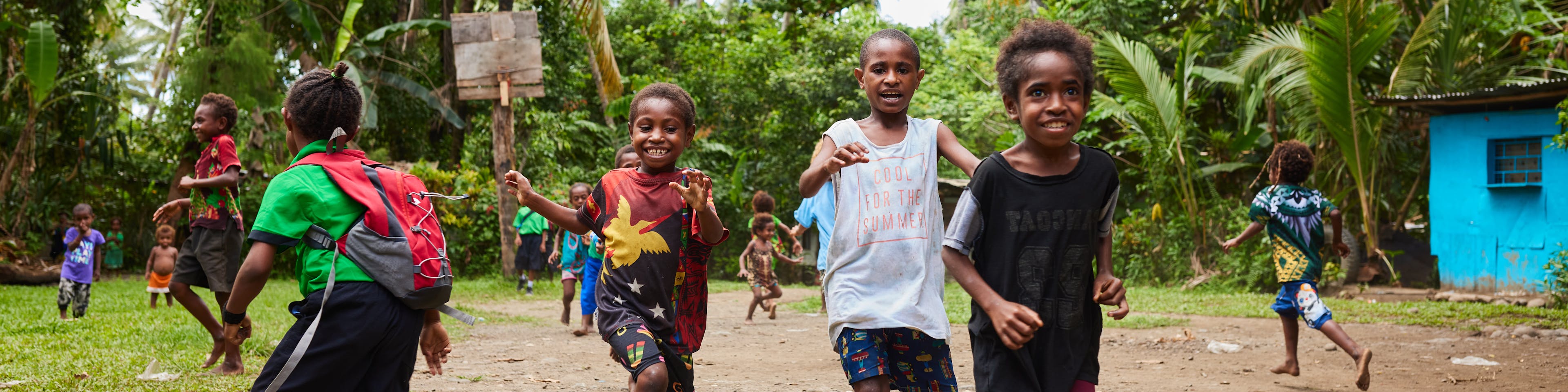 Parents with children of all ages in a community in Morobe Province, Papua New Guinea, are learning positive parenting skills in the UNICEF-supported Parenting for Child Development (P4CD) program.