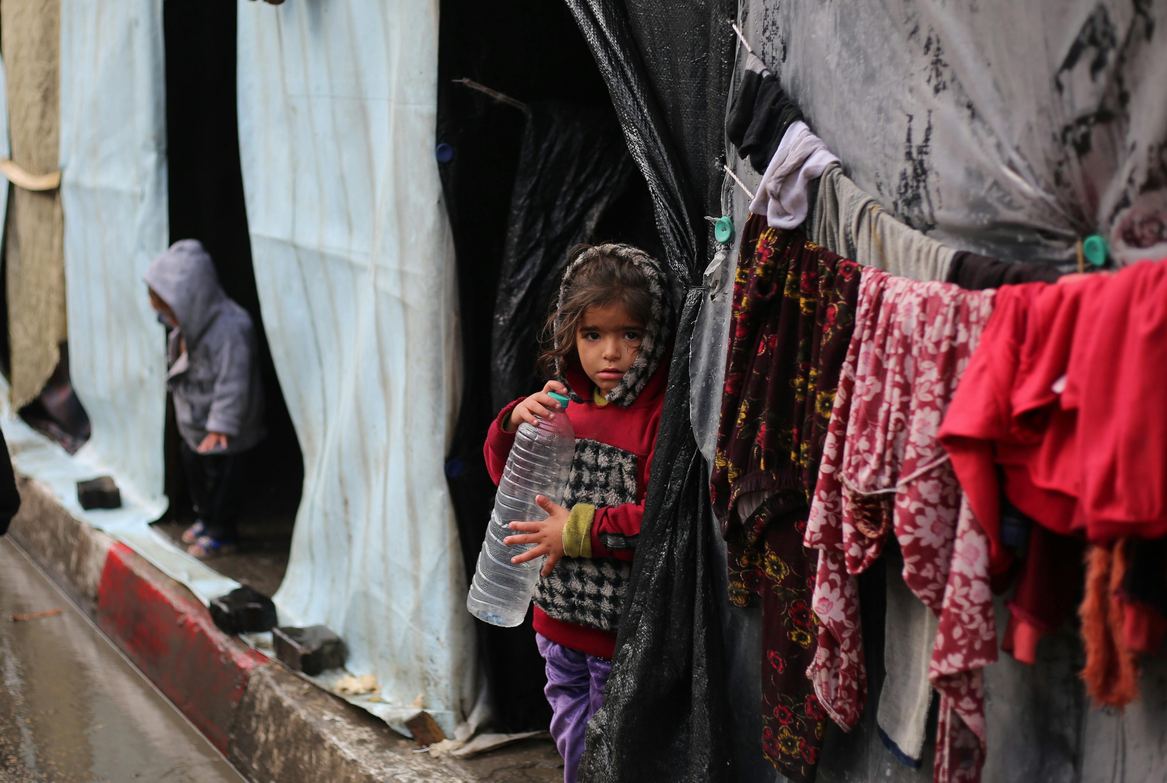 A young girl in the city of Rafah, south of the Gaza Strip.