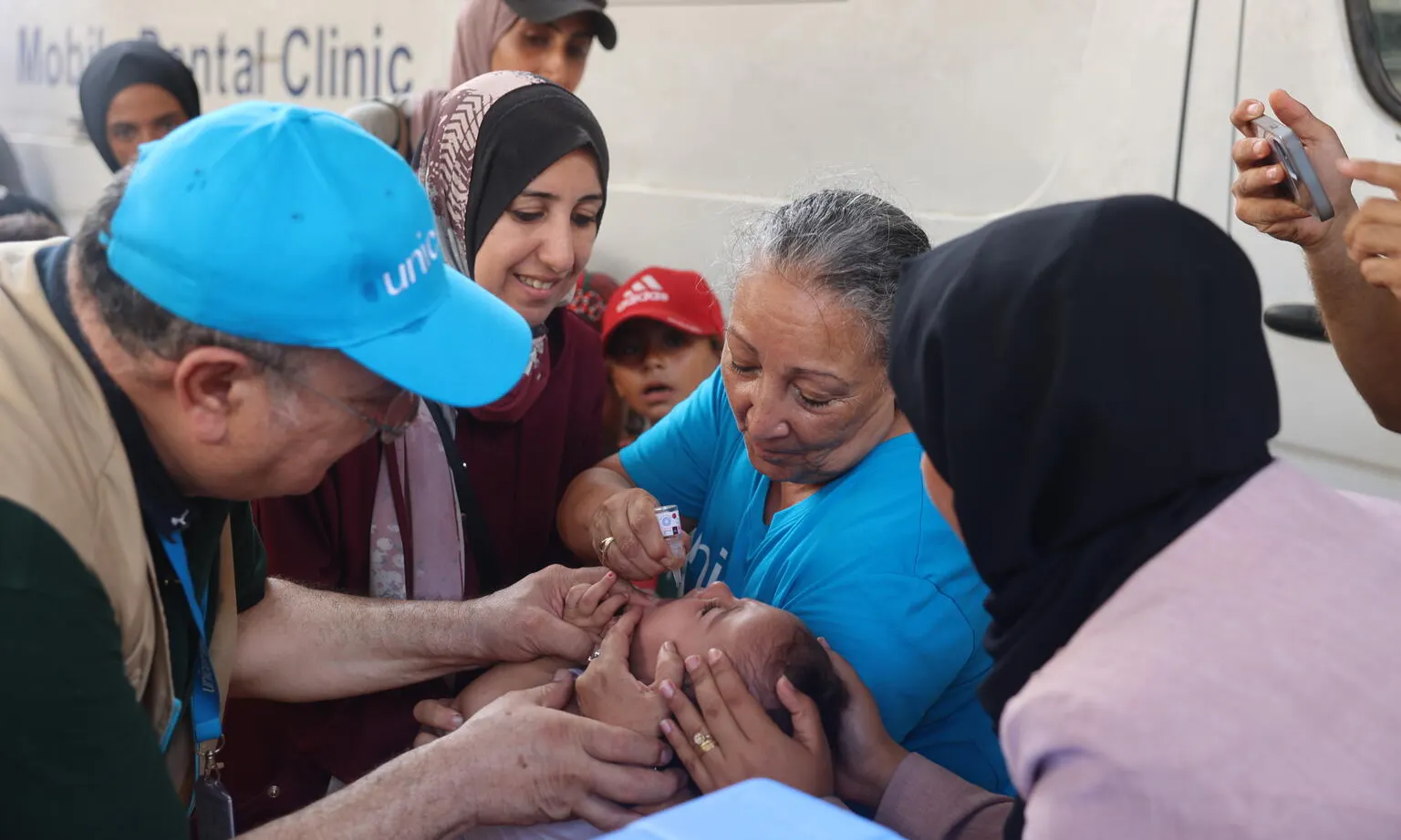 UNICEF staff administrating polio vaccines at UNRWA health clinic in Deir al-Balah in the center of the Gaza Strip.