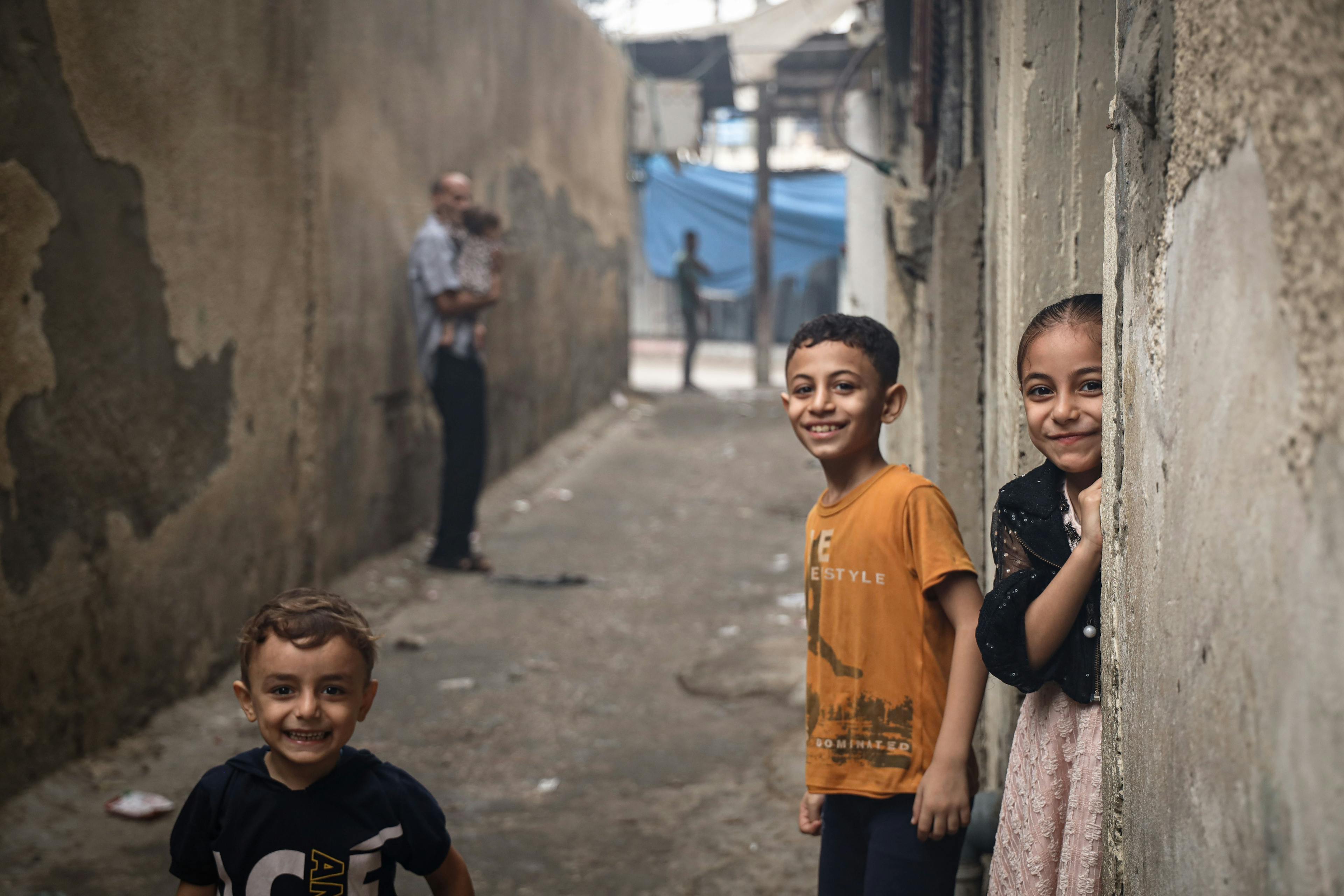 November 2023, Palestinian children standing in front of their house at rafah city