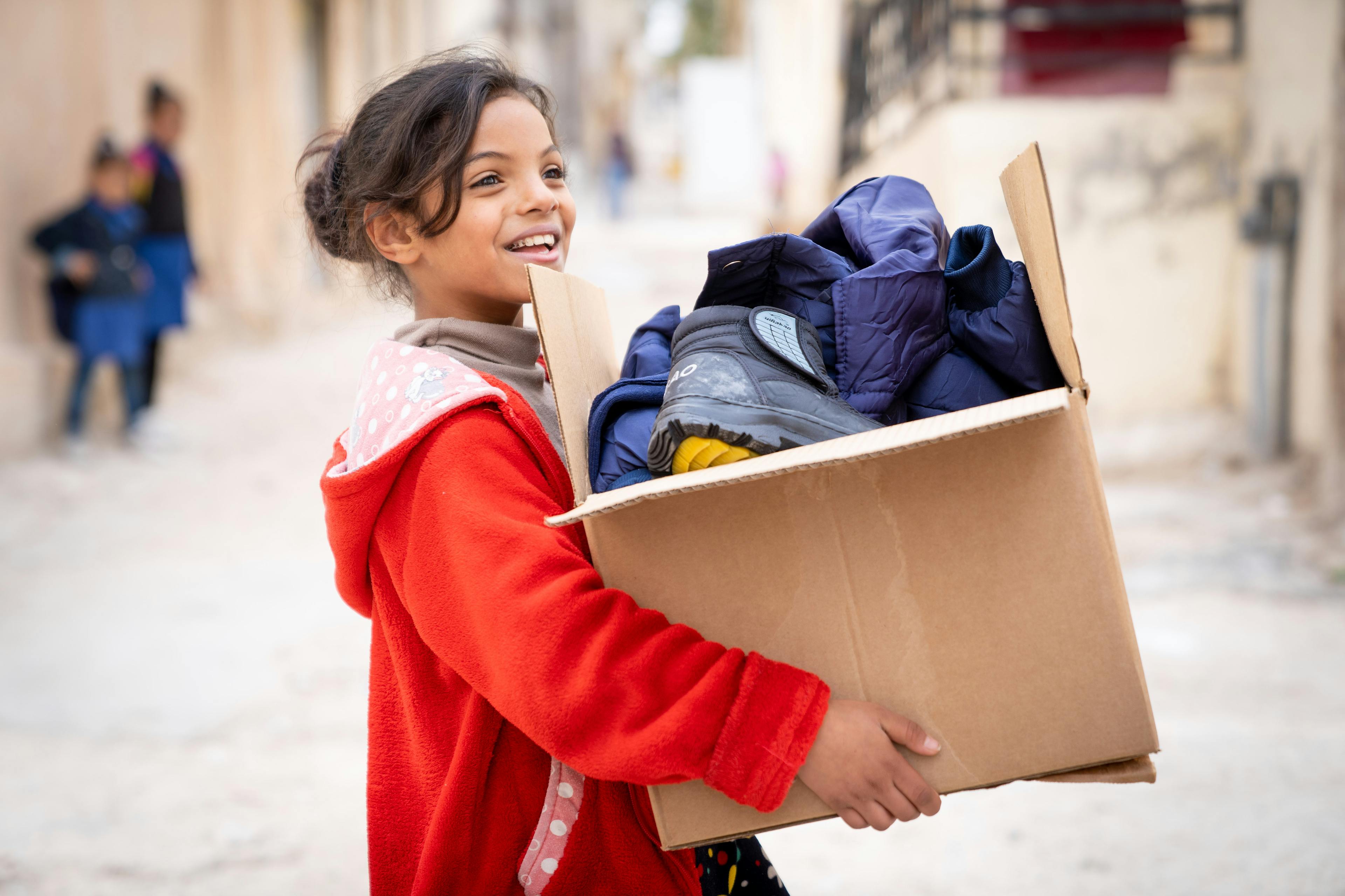 10-year-old Besan. She attends the UNICEF-supported Makani centre with her brother Yaseen.