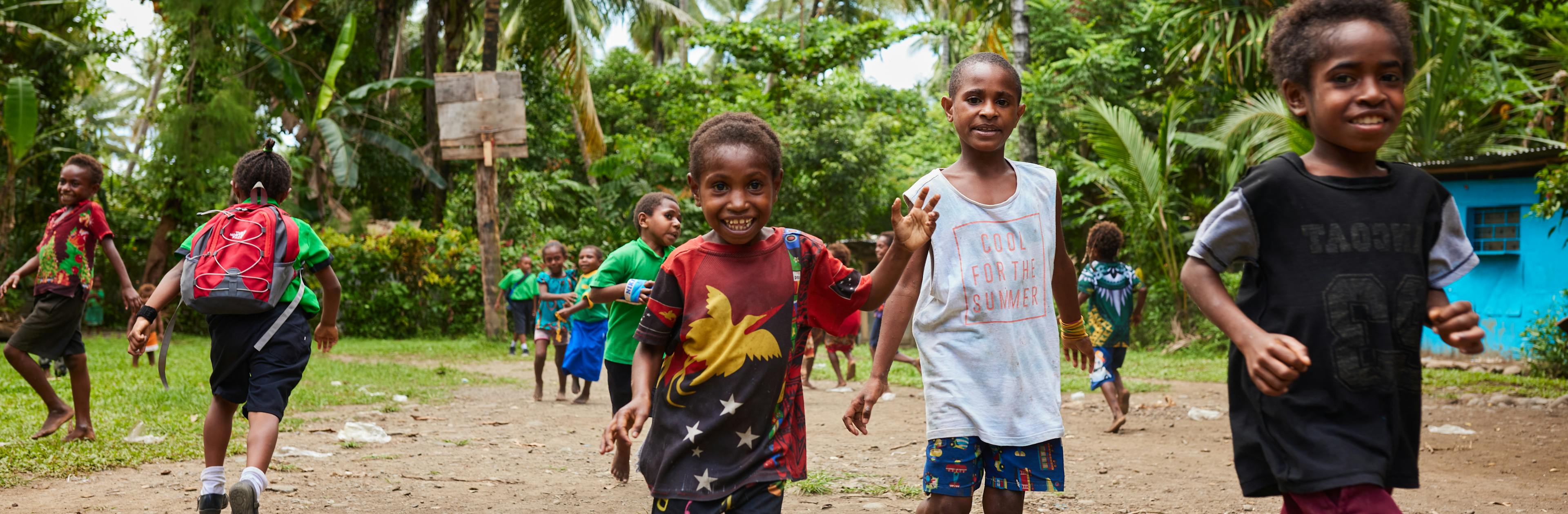 Parents with children of all ages in a community in Morobe Province, Papua New Guinea, are learning positive parenting skills in the UNICEF-supported Parenting for Child Development (P4CD) program.