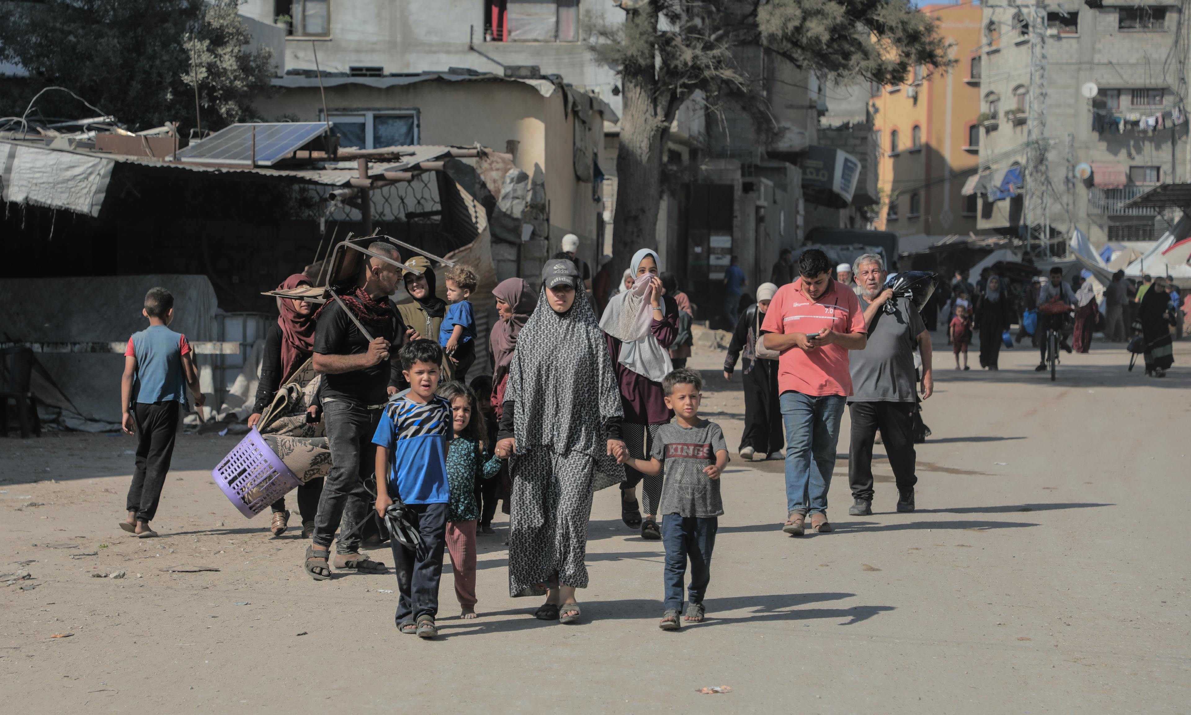 Following renewed displacement orders, thousands of families staying at the last remaining shelter center in Jabalia Al-Nazla, Halawa Camp, in northern Gaza, started to move westwards, on 12 June 2025.