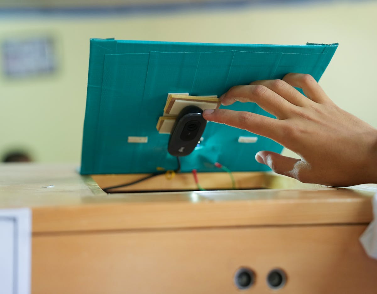 A motion censor on a recycling automation