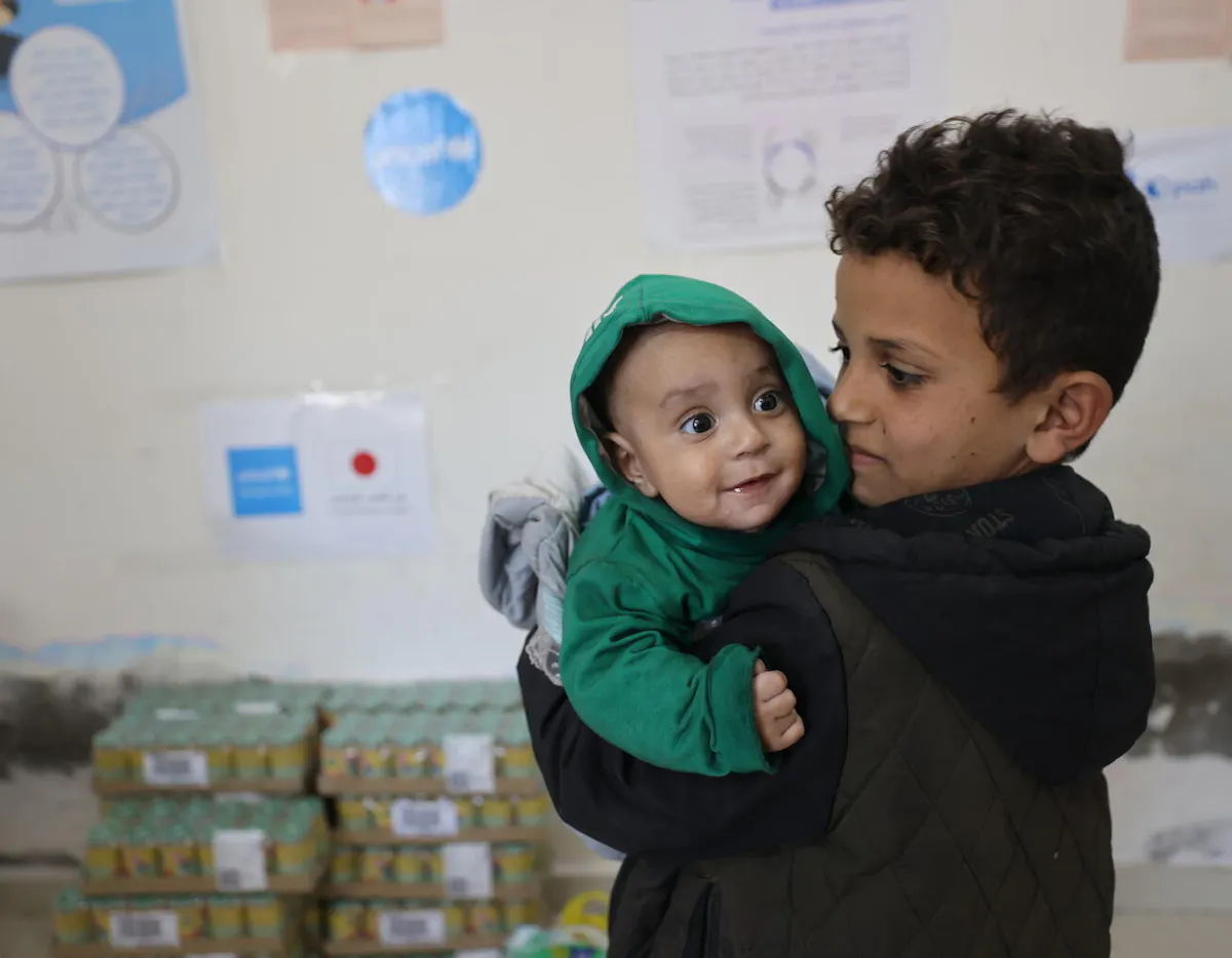 UNICEF is distributing Ready-to-Use Complementary Food (RUCF) to children and families in Gaza City.