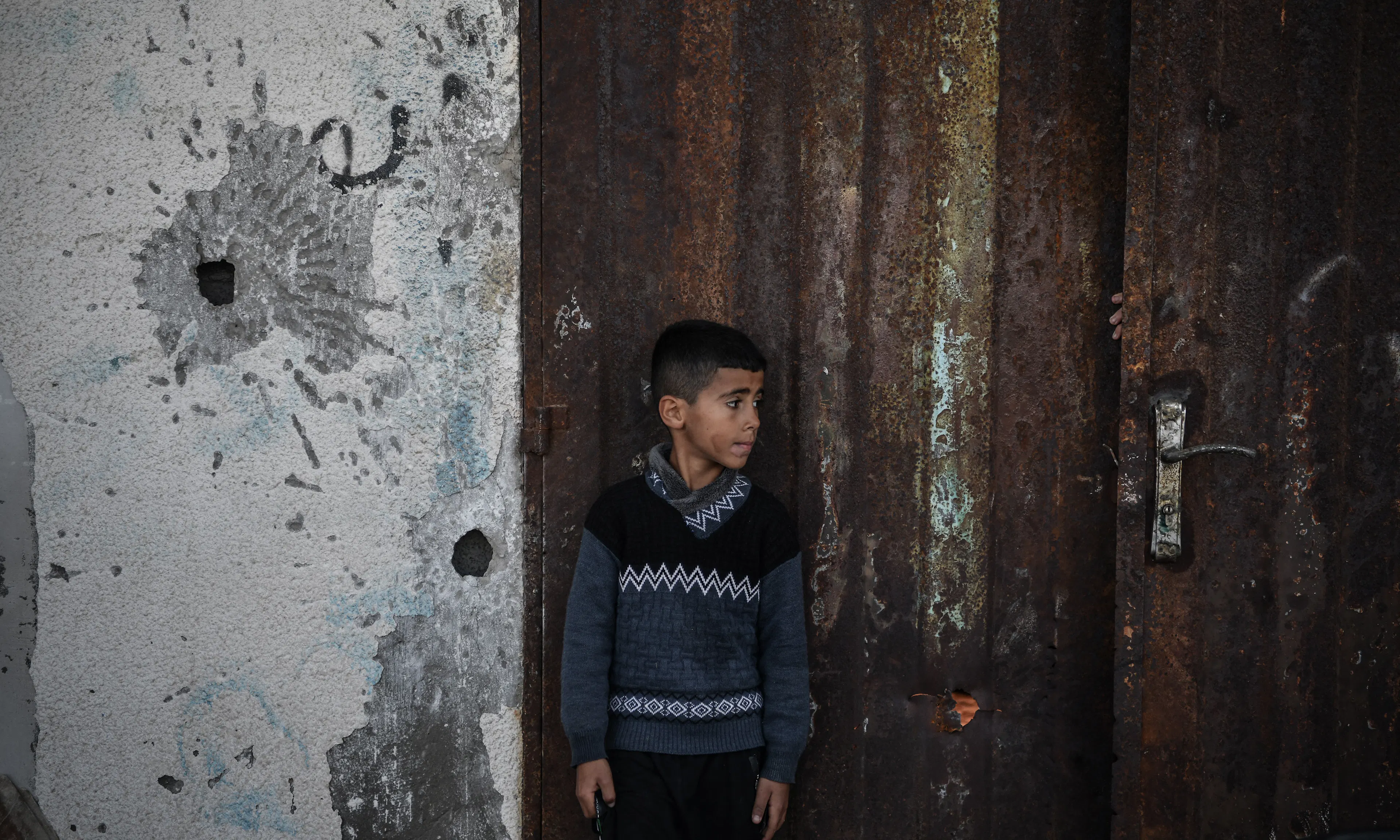 Kareem, 11-years-old, for his part, says that he lives in constant fear of losing his family.