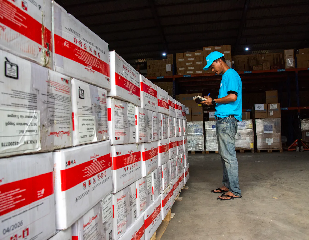 UNICEF aid worker takes stock of of aid
