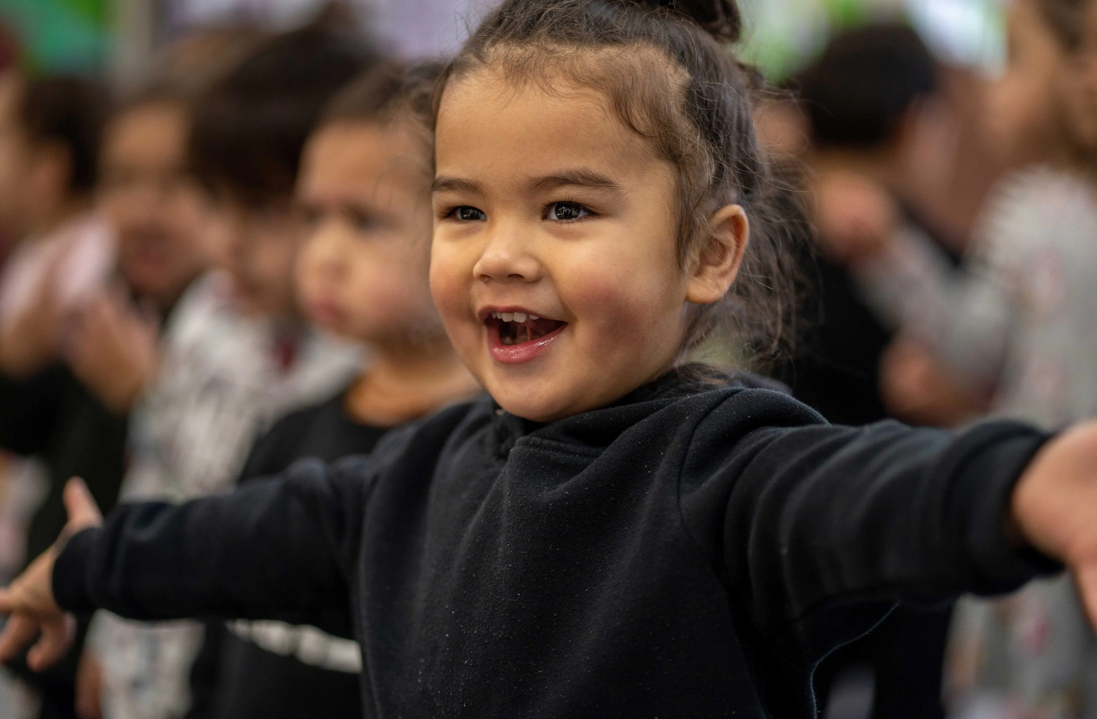 A Māori tamariki learning her rights and she's happy about them!