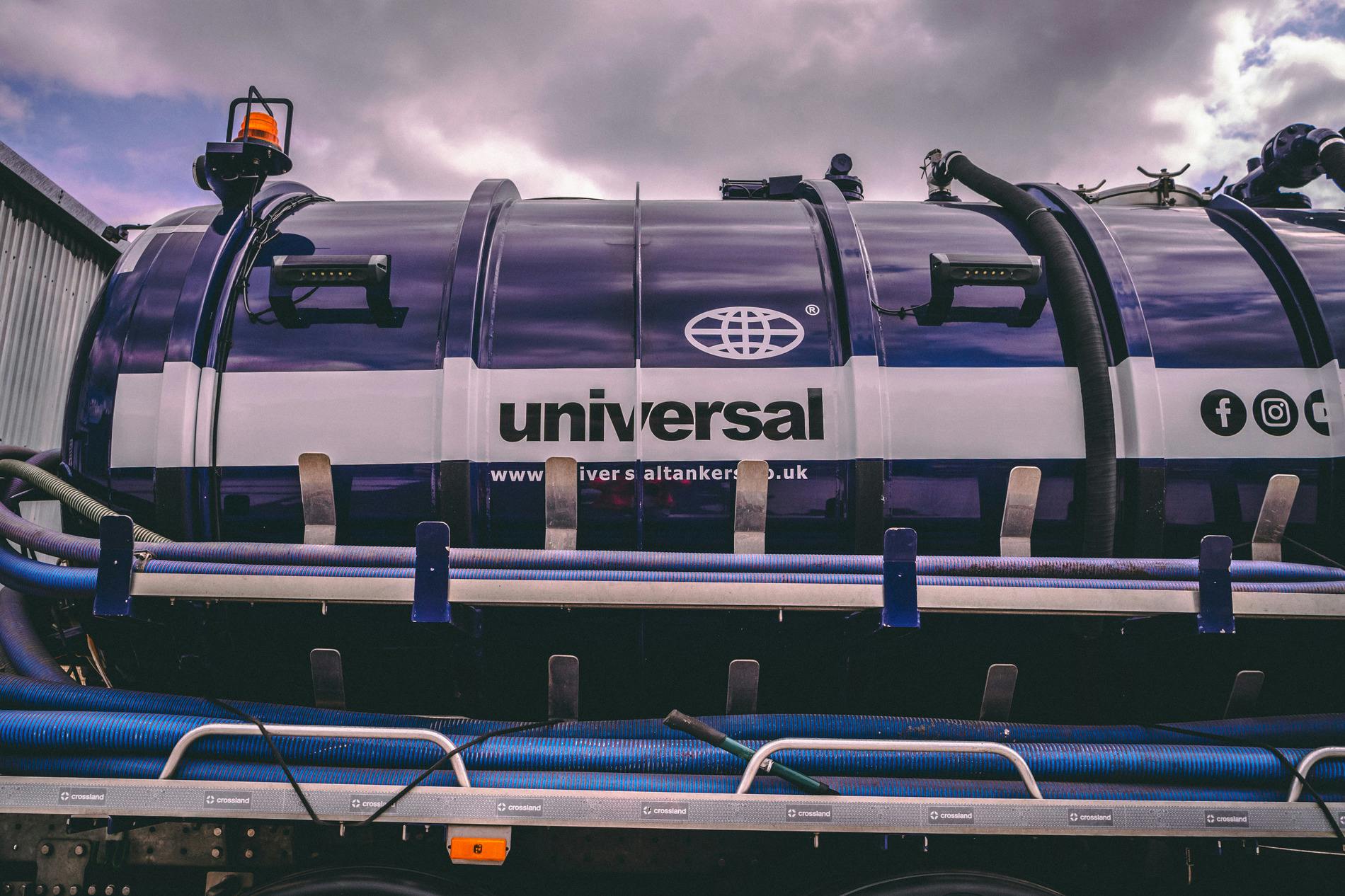 Liquid Food Waste Services | Universal Tankers