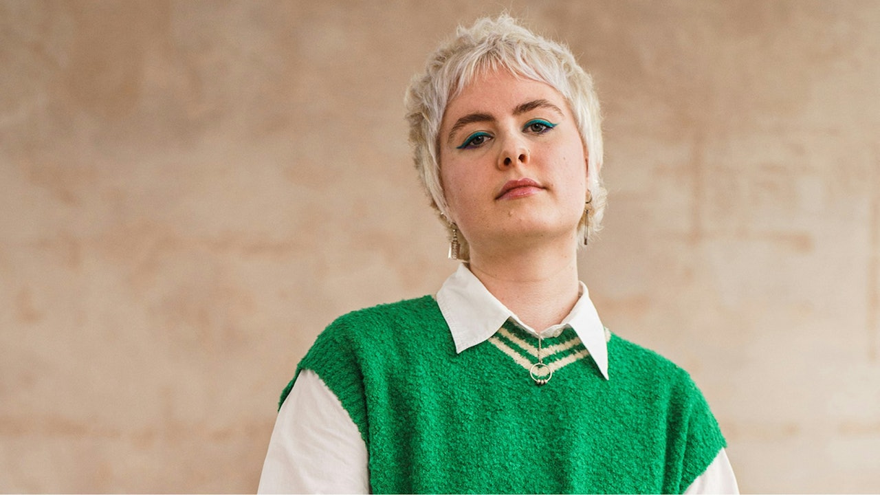 Default description for the image