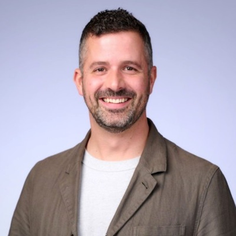 Default description for the image