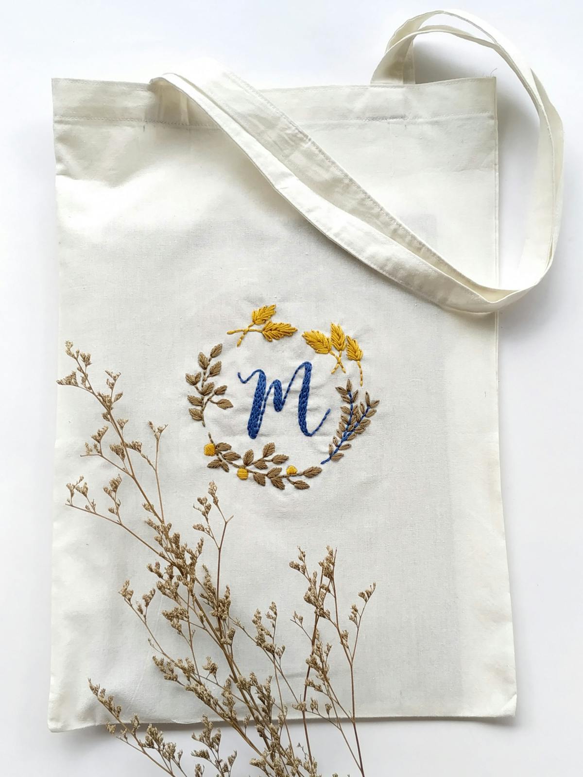 Hoopies Art bag embroidery