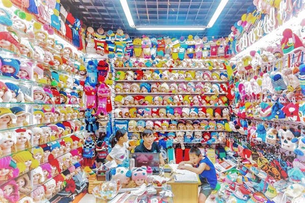 Plastikladen in Yiwu, China.