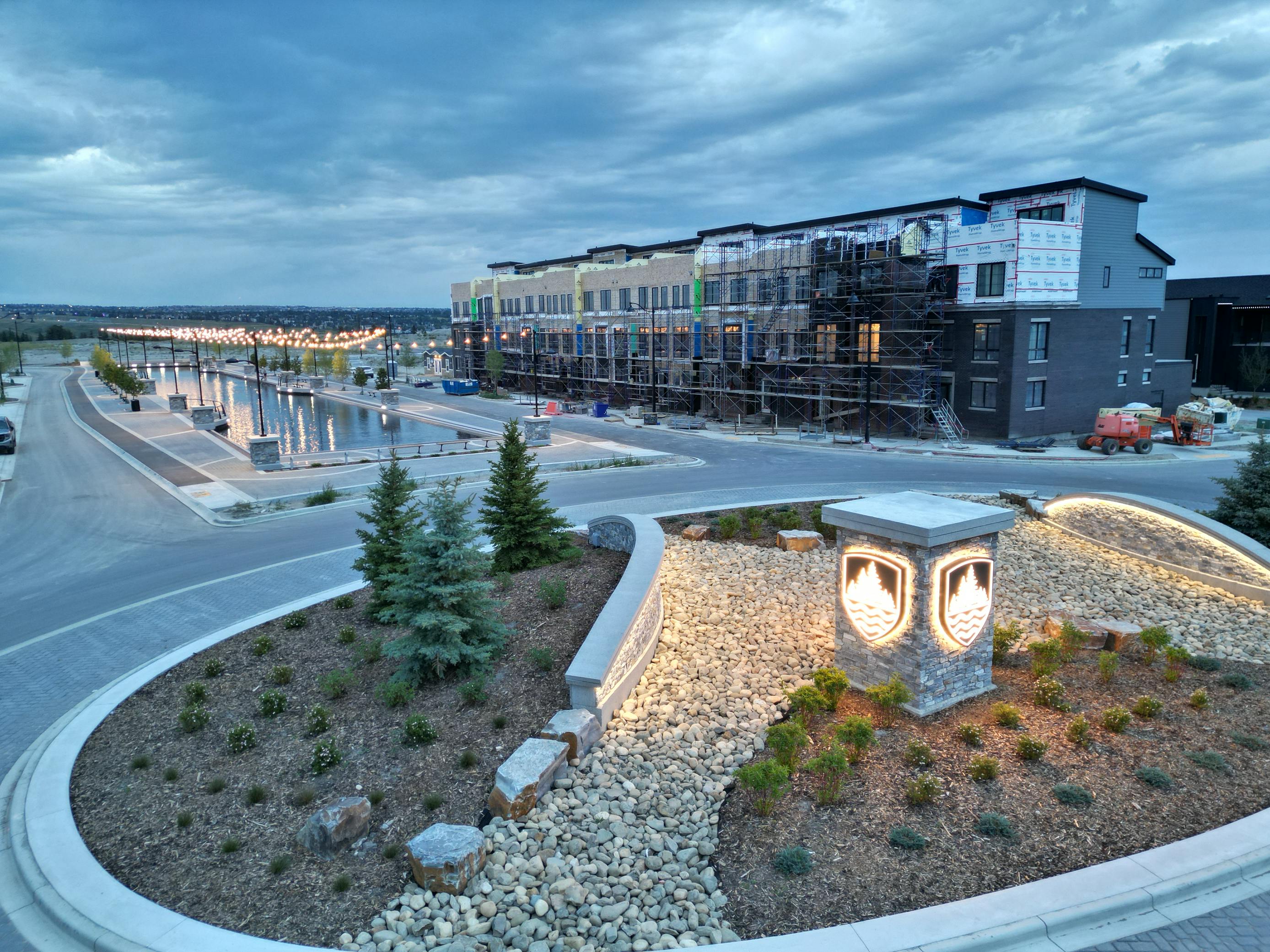 Upper Greenwich Entry Features at Dusk
