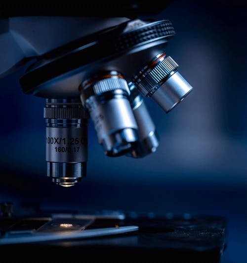 Microscope