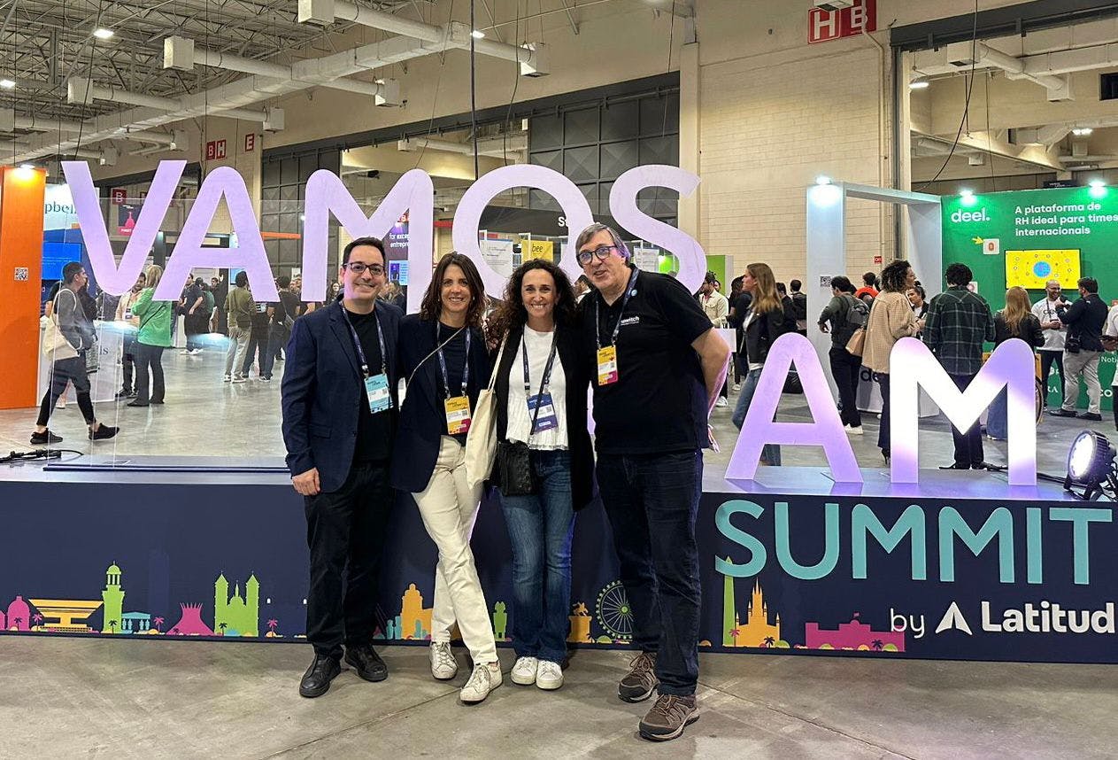 Representatives of Uruguay at the Vamos Latam Summit event. Behind the logo of the event