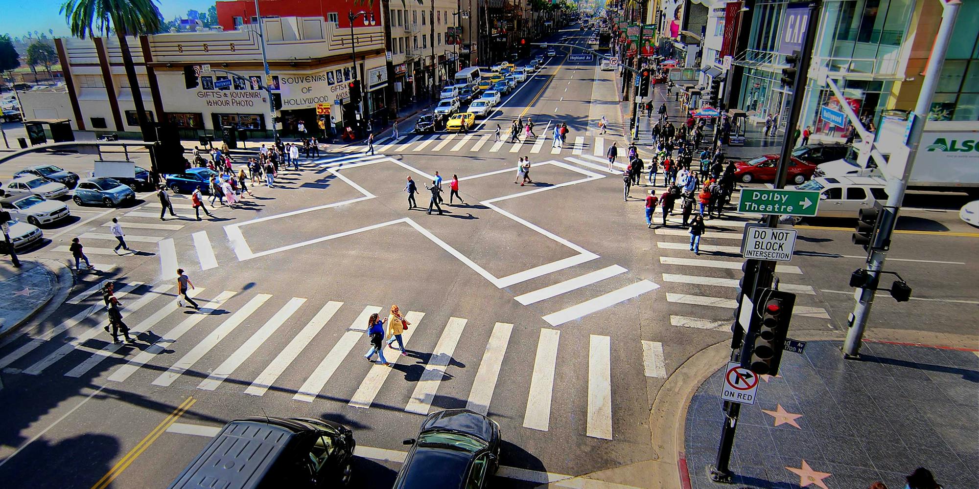 A Fourway intersection and crosswalk