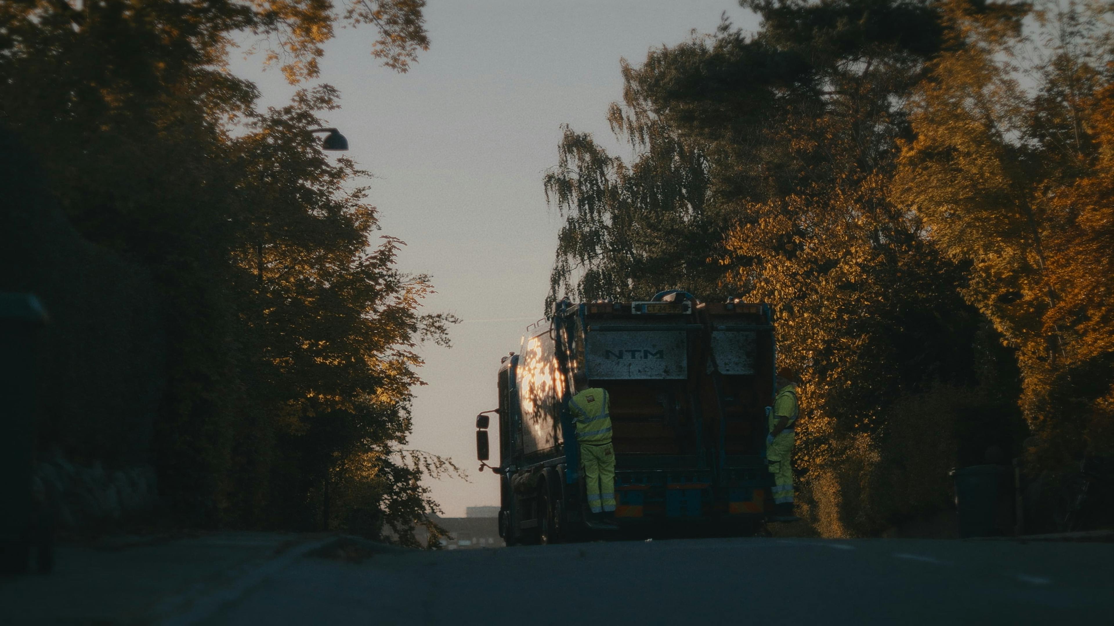 Bjarke tømmer skrald - still 2