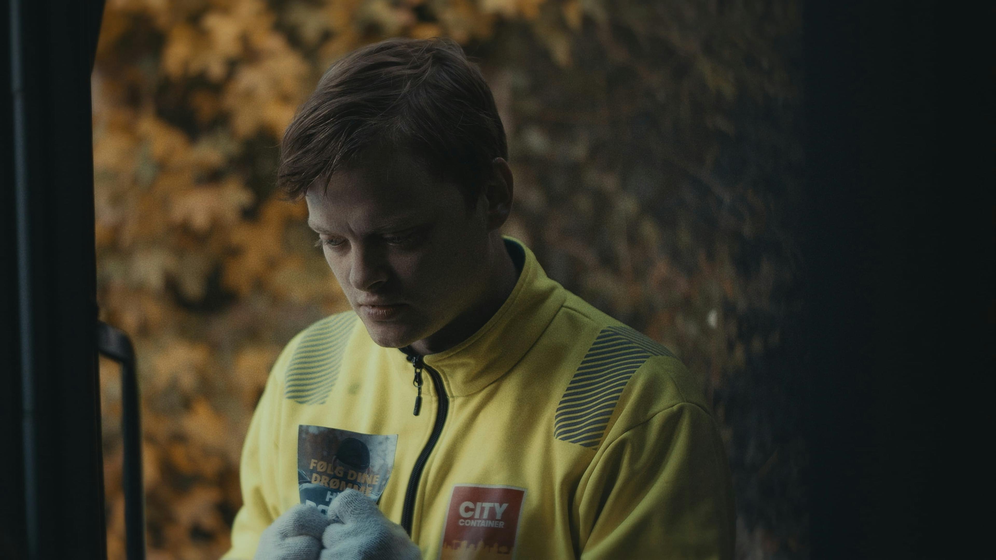 Bjarke tømmer skrald - still 3