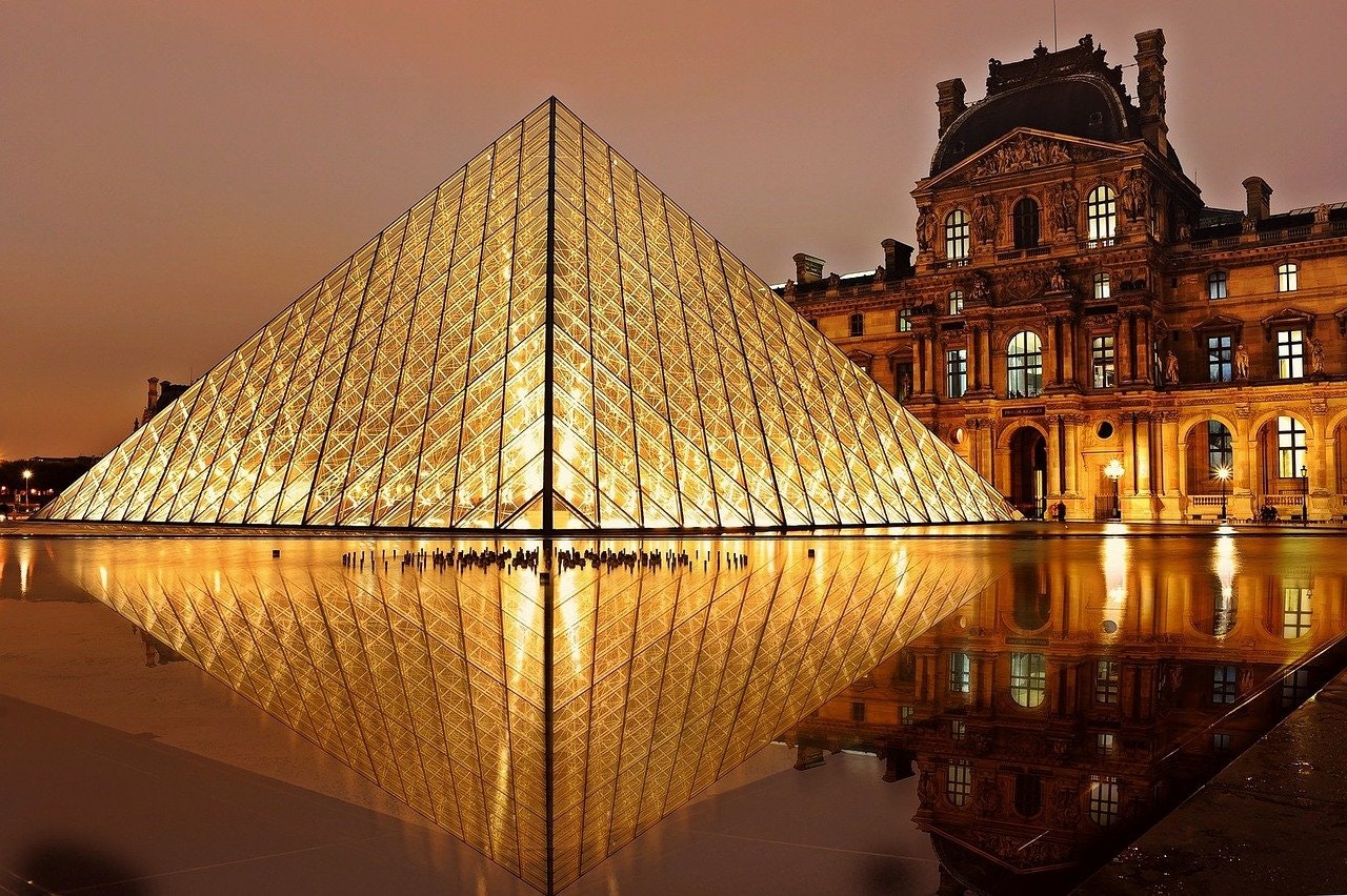 la pyramide du louvre, paris photos, shooting photo paris, photographe paris