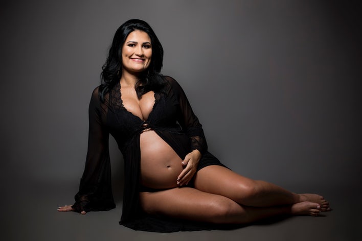 5 ideas of poses for a pregnancy photo shoot