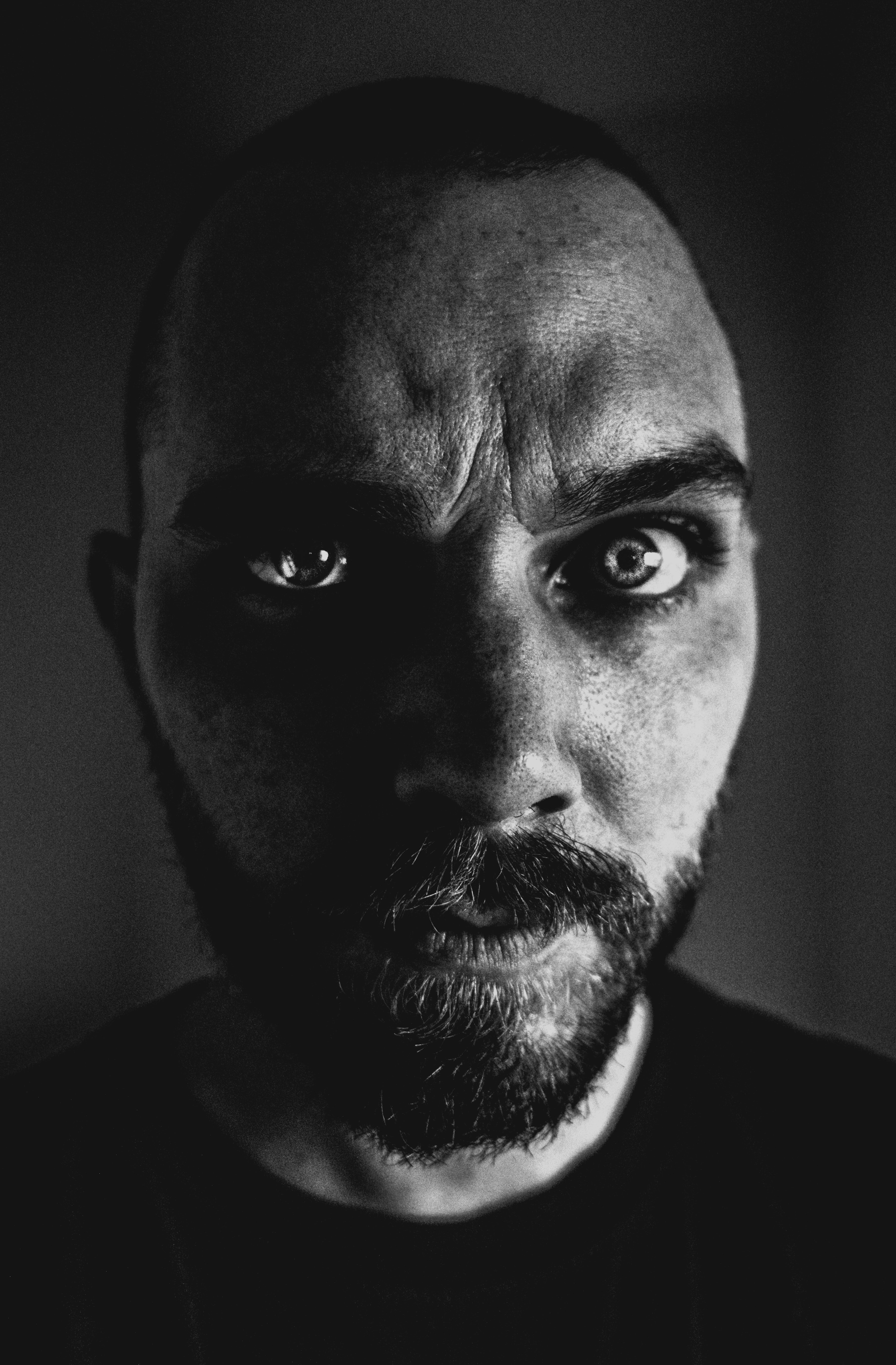 portrait noir et blanc, photo noir et blanc