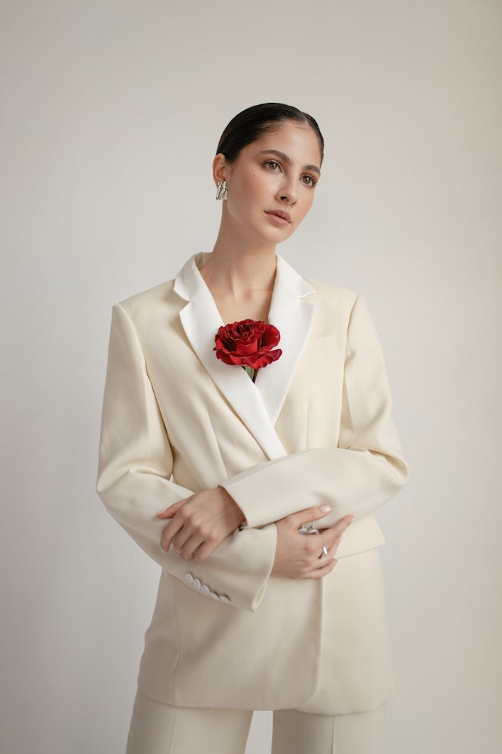 photoshoot femme, photoshoot décor, photoshoot portrait, portrait fleurs