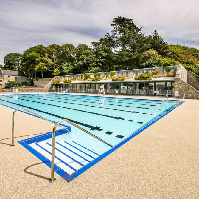Outdoor swimming pool for regular experiential learning