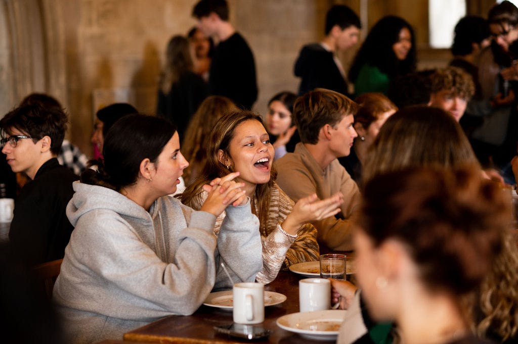 students eating together