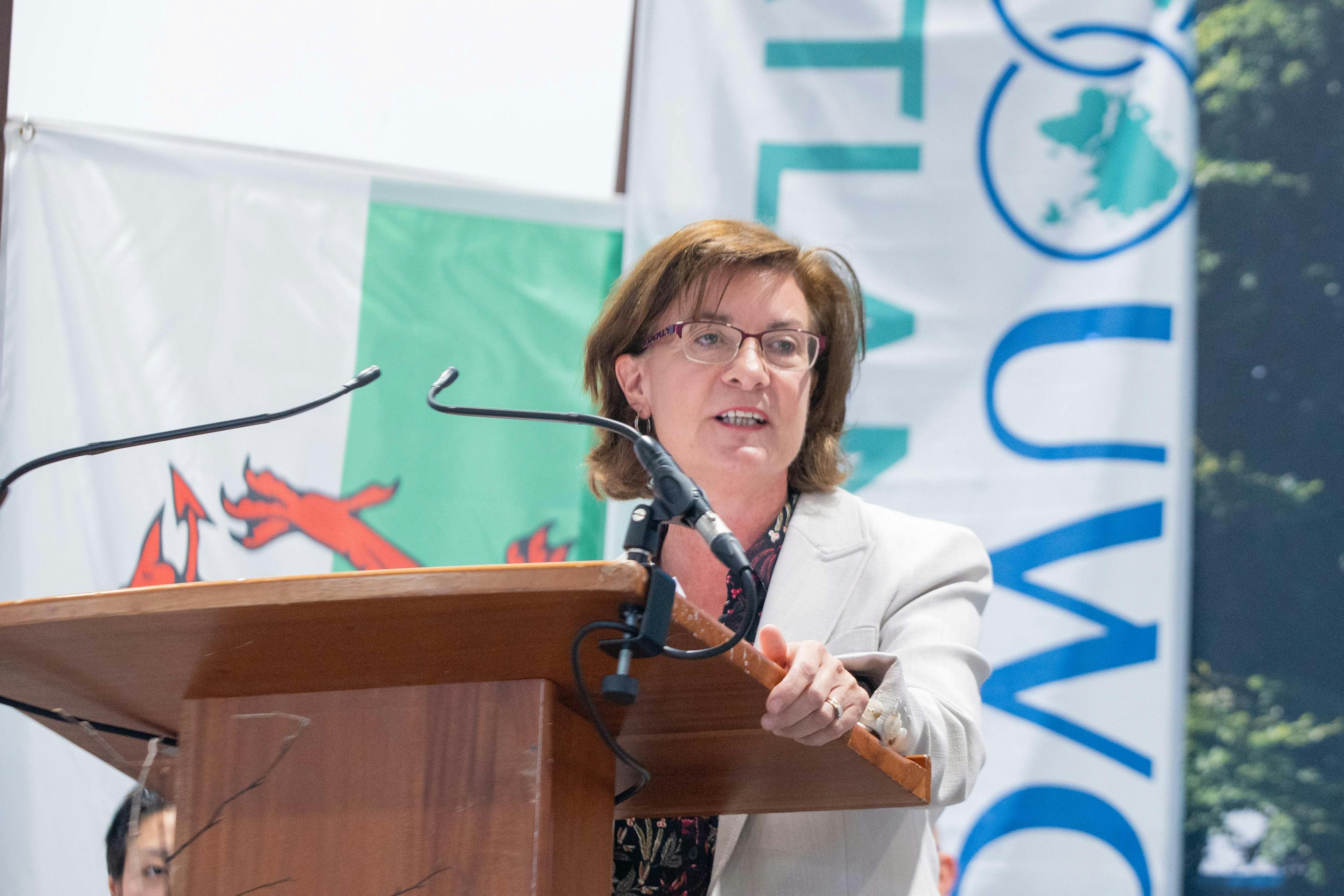 Eluned Morgan Speaks at Graduation25