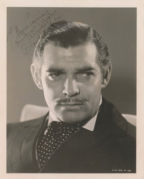 Ein von Clark Gable signiertes und beschriftetes Foto aus "Vom Winde verweht", 1939. (Alexander Bitar History)