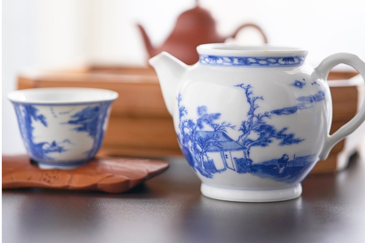 How to Value Chinese Ceramics & Porcelain ValueMyStuff Highlights