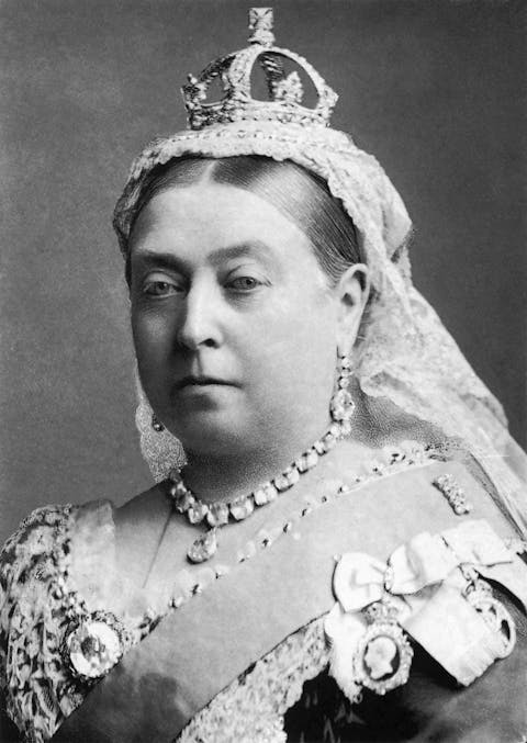 Queen Victoria wearing diamond necklace