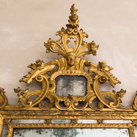 antique mirror frame, baroque mirror detail