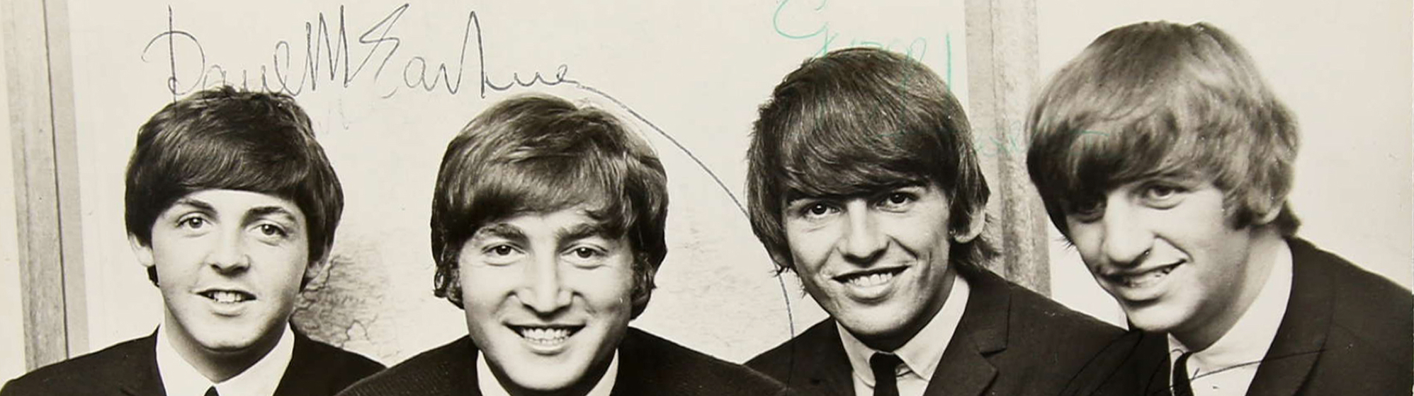 signerade Beatles fotografi