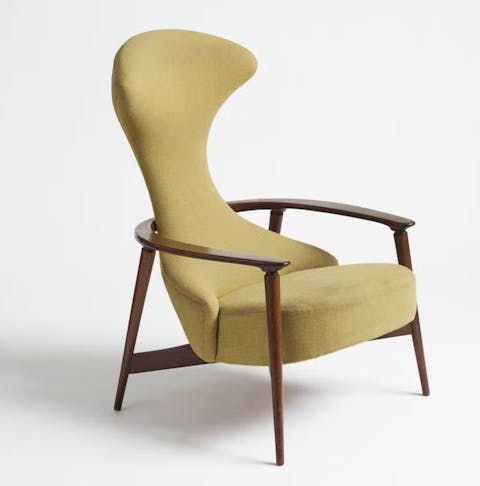 Bengt Ruda's armchair "Cavelli". (Bukowskis)