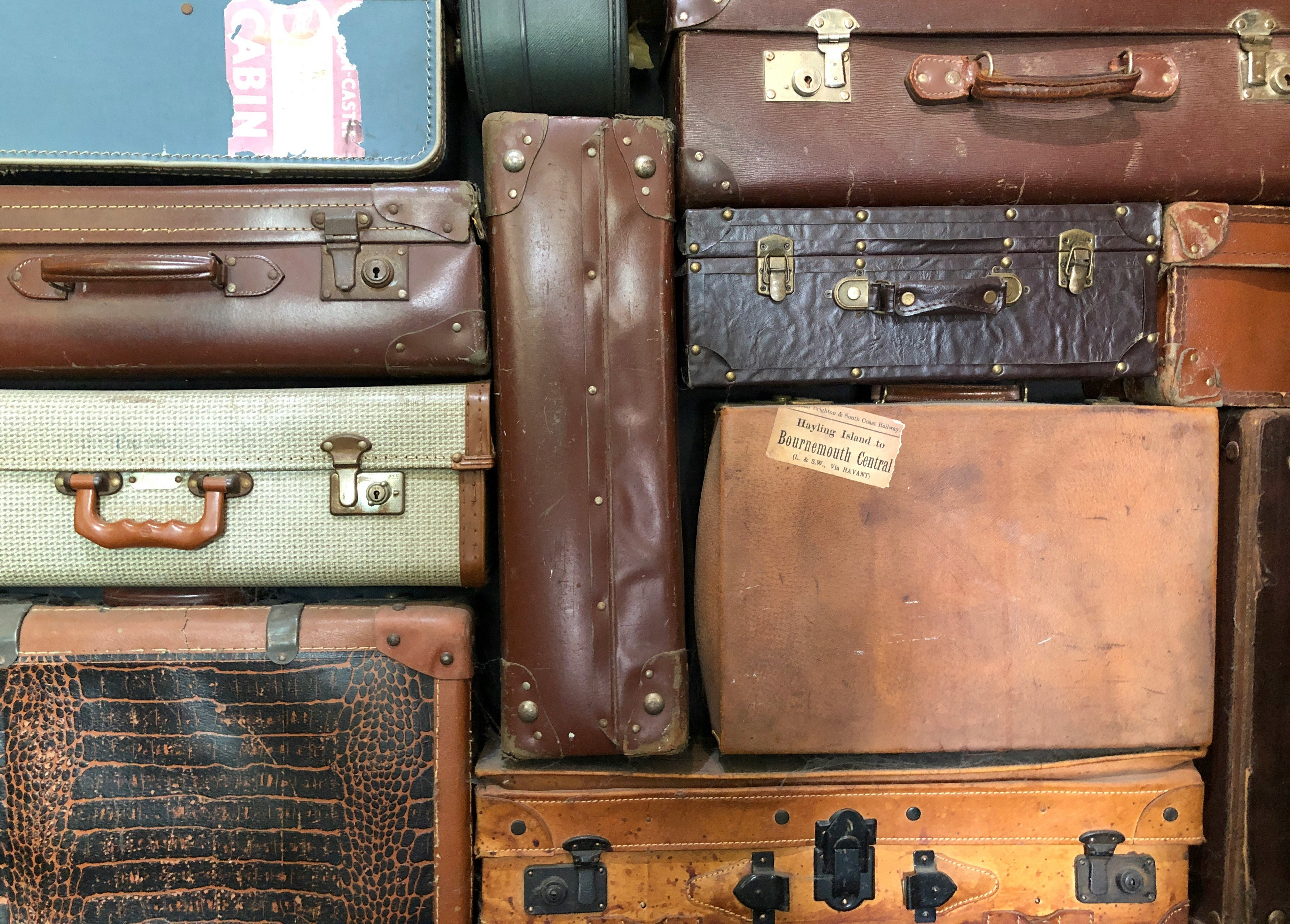 A Buyer's Guide to Vintage Luggage