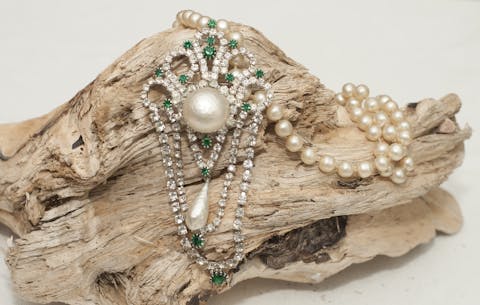 Robert Goosen's for Dior, Pearl and rhinestone Pearl enhancer with drop earrings.