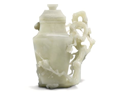 alt-chinesische Jade-Vase mit Deckel aus der Qing-Dynastie