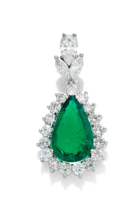 A emerald pendant pear-shape, weight 8.83cts, Colombia minor clarity enhancement, estimated value in 2020: £25,000 - £35,000