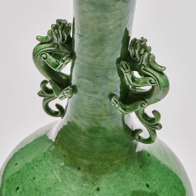 Chinese Green Enamel Porcelain Vase with Chilong Handles detail