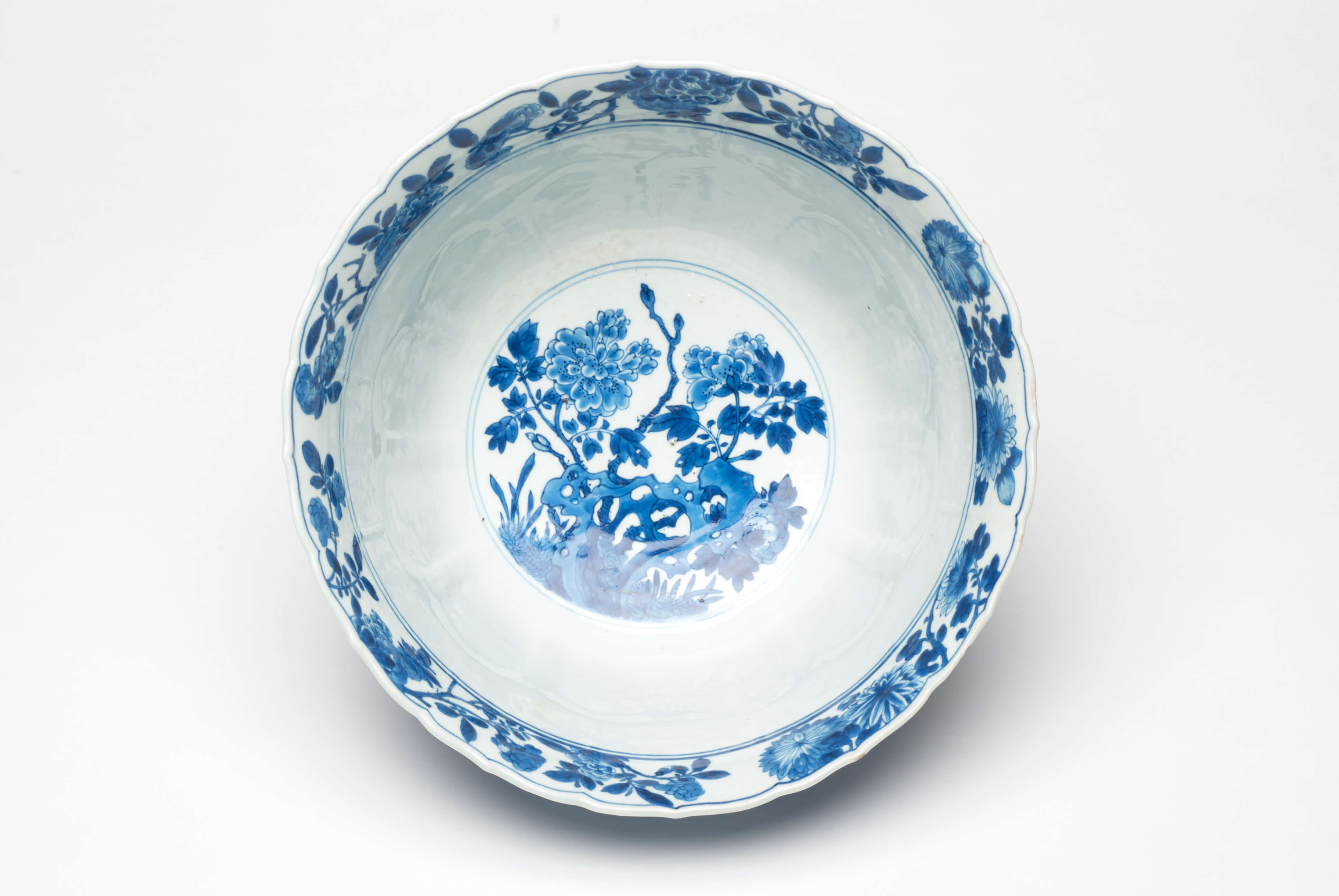 Chinese Blue and White Porcelain Bowl from the kangxi period