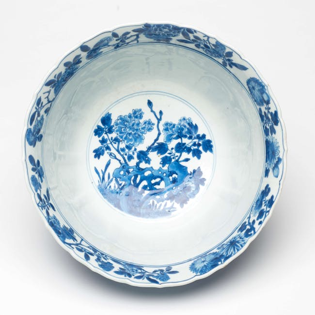 Chinese Blue and White Porcelain Bowl from the kangxi period