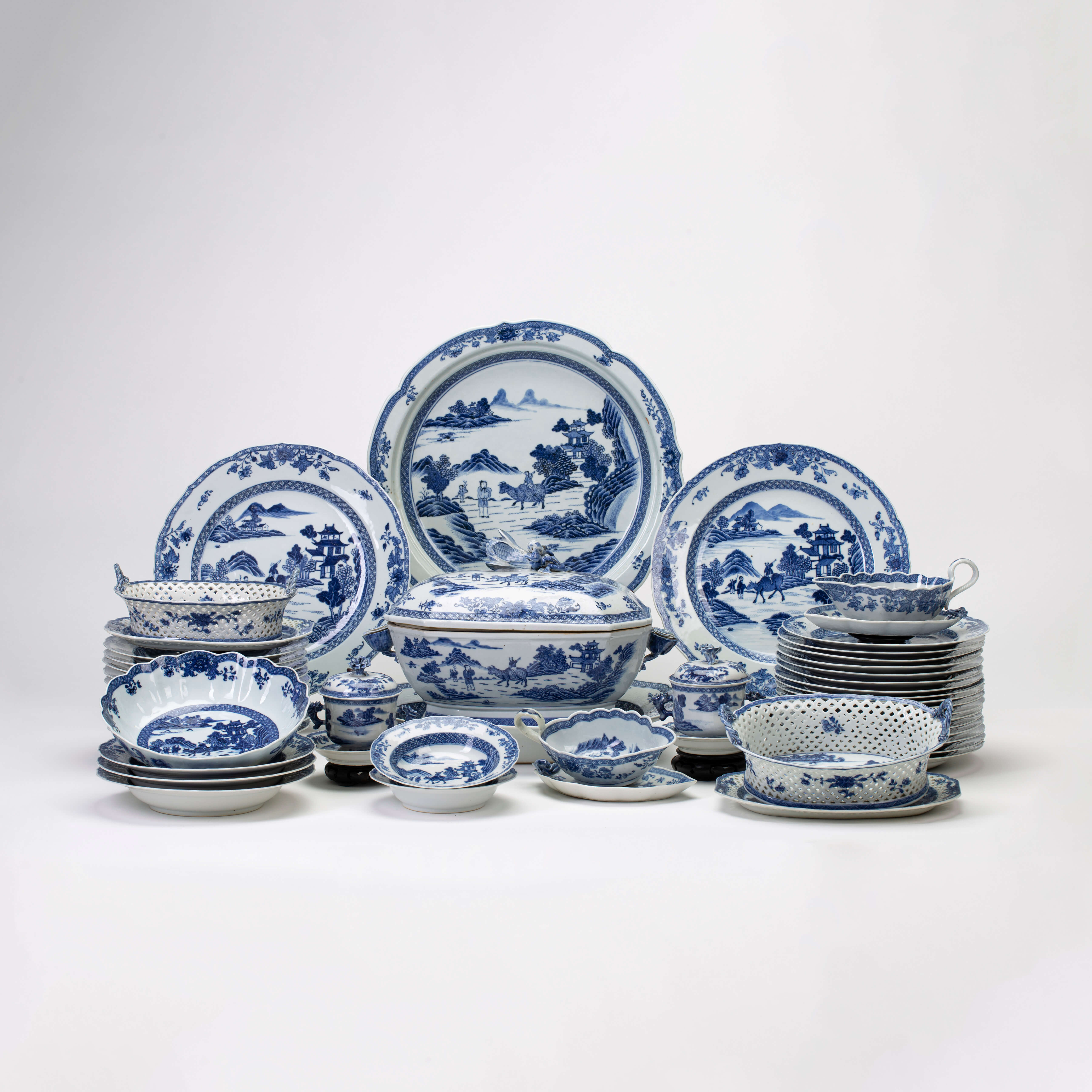 dinner service, porcelain, china, boy on the buffalo