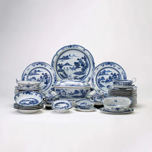 dinner service, porcelain, china, boy on the buffalo