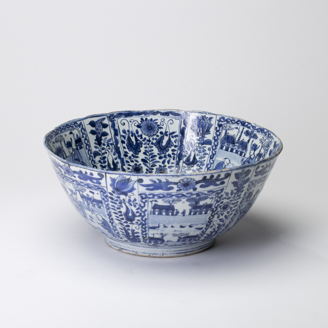 Chinese Blue and White Porcelain Kraak Bowl