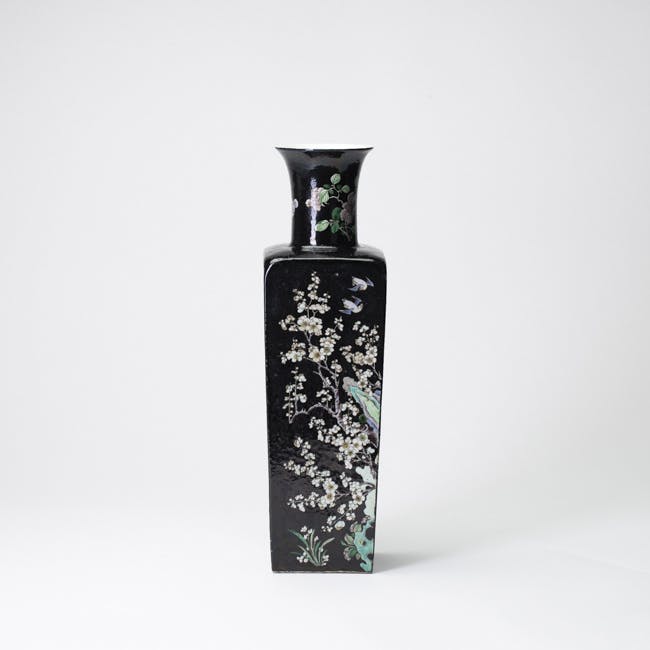 Chinese Famille Noire Porcelain Vase from the 19th century