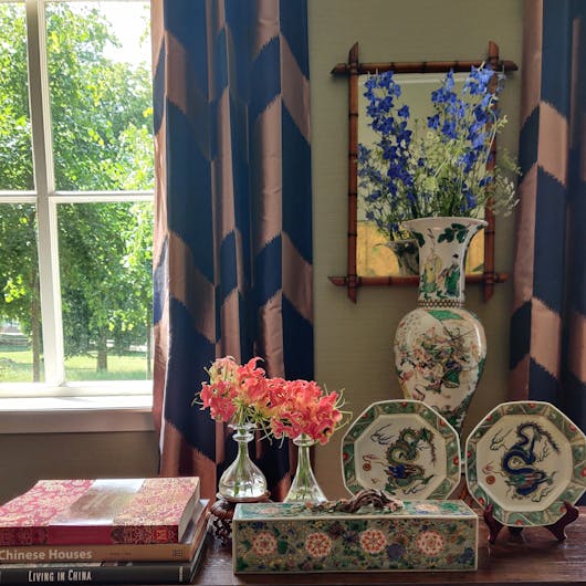 interior, famille verte, porcelain, china, inspire, home, flowers