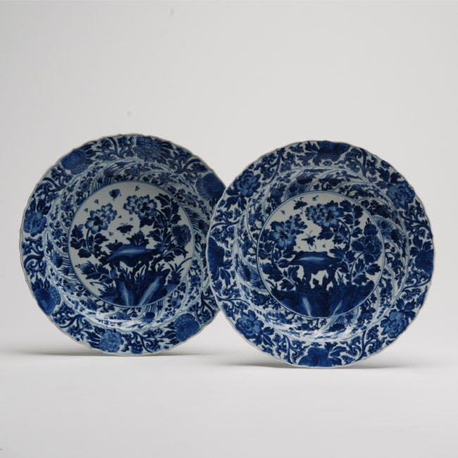 china, chargers, blue and white porcelain, porcelain, kangxi period, front view 